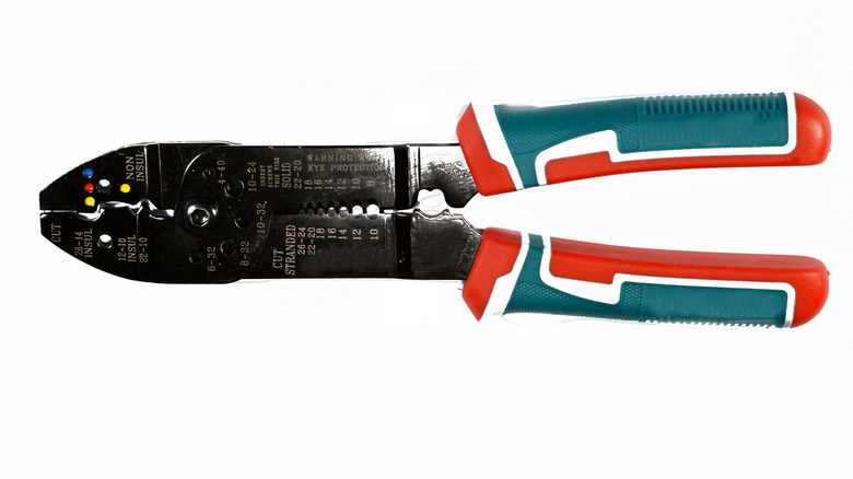 Swire stripper with heavy duty handle
