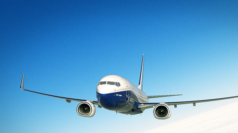Front-facing view of Boeing Next Generation 737