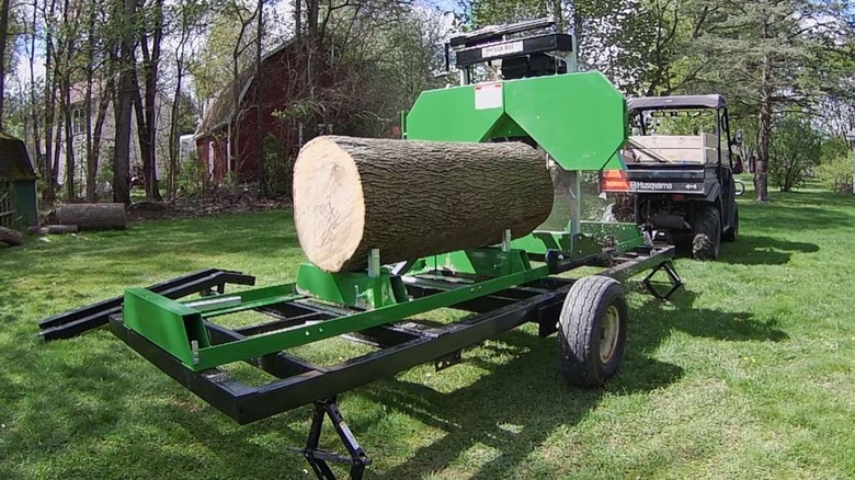 Central Machinery saw mill log