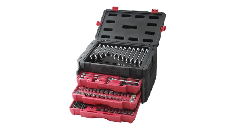 the craftsman 450-piece mechanic's tool set contained in the included storage box