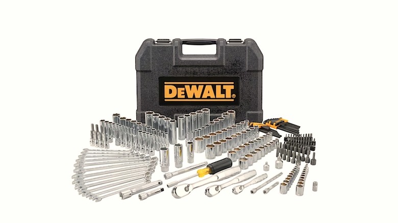 DeWalt Mechanics Tool Set displayed in its entirety
