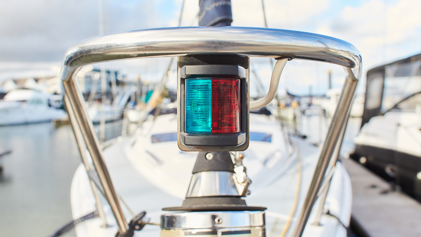 What Do The Red And Green Lights On Ships Mean?