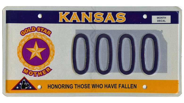Kansas Gold Star Mother license plate with the phrase 'Honoring Those Who Have Fallen' at the bottom of it