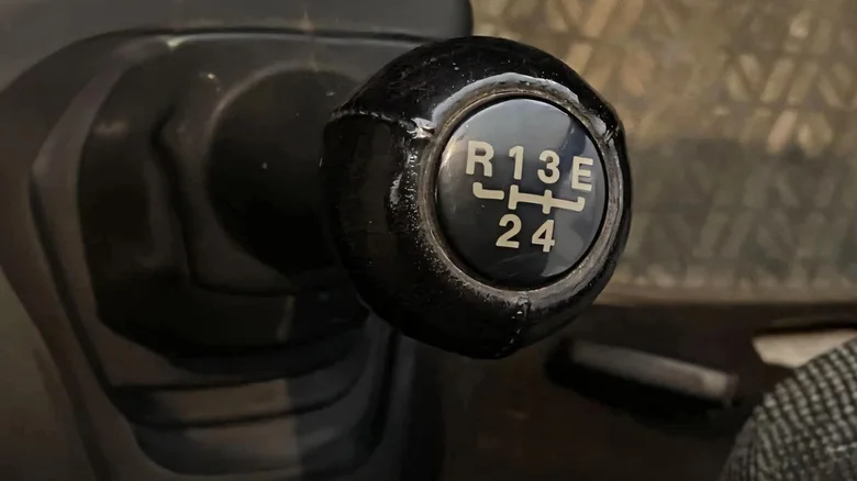 What Does 'E' Mean On A Manual Gear Shift?