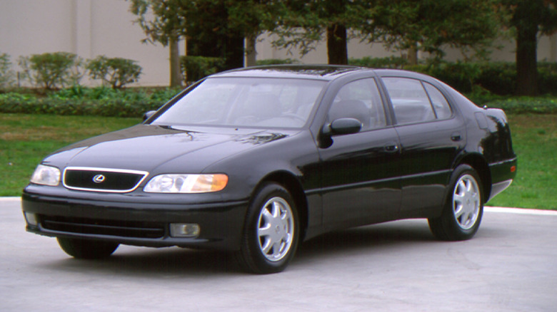 Front 3/4 angle view of first-generaiton Lexus GS