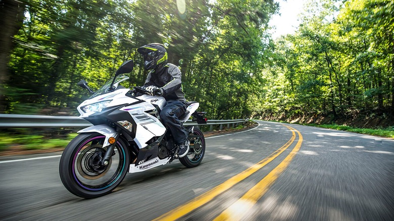 2020 kawasaki ninja 400 colors hotsell