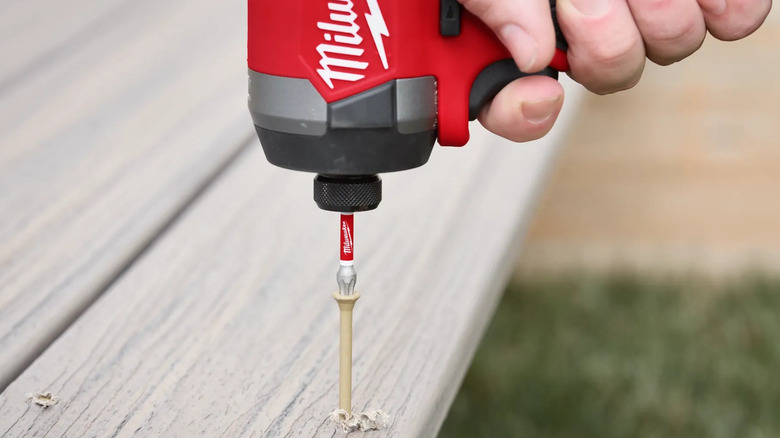 The Milwaukee Shockwave screwdriver bit in action