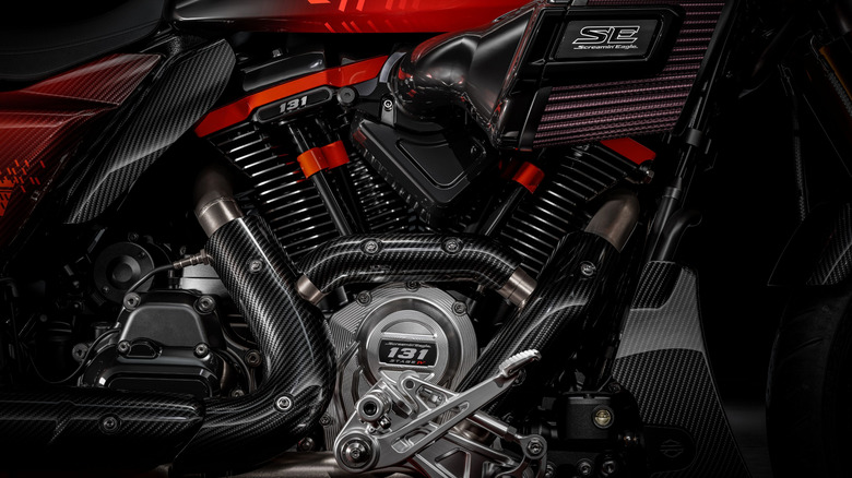 A shot of the CVO Road Glide RR's internals.
