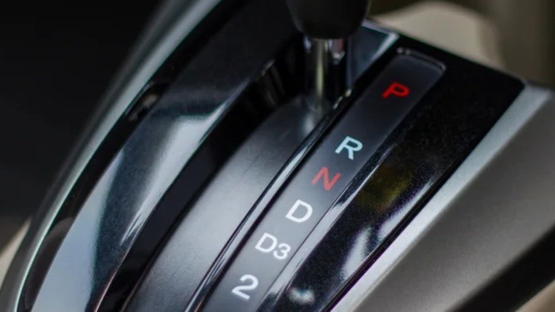 Car gear shifter with D3 label