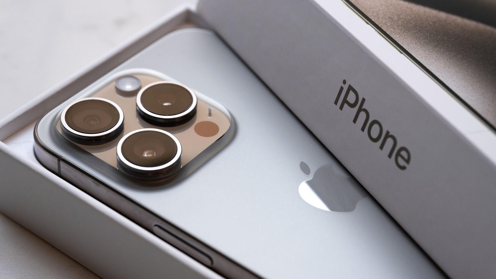 What Does The 'I' In iPhone Stand For? Here's What Steve Jobs Had To Say