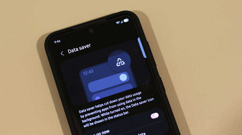 Data saver feature on a Samsung phone.