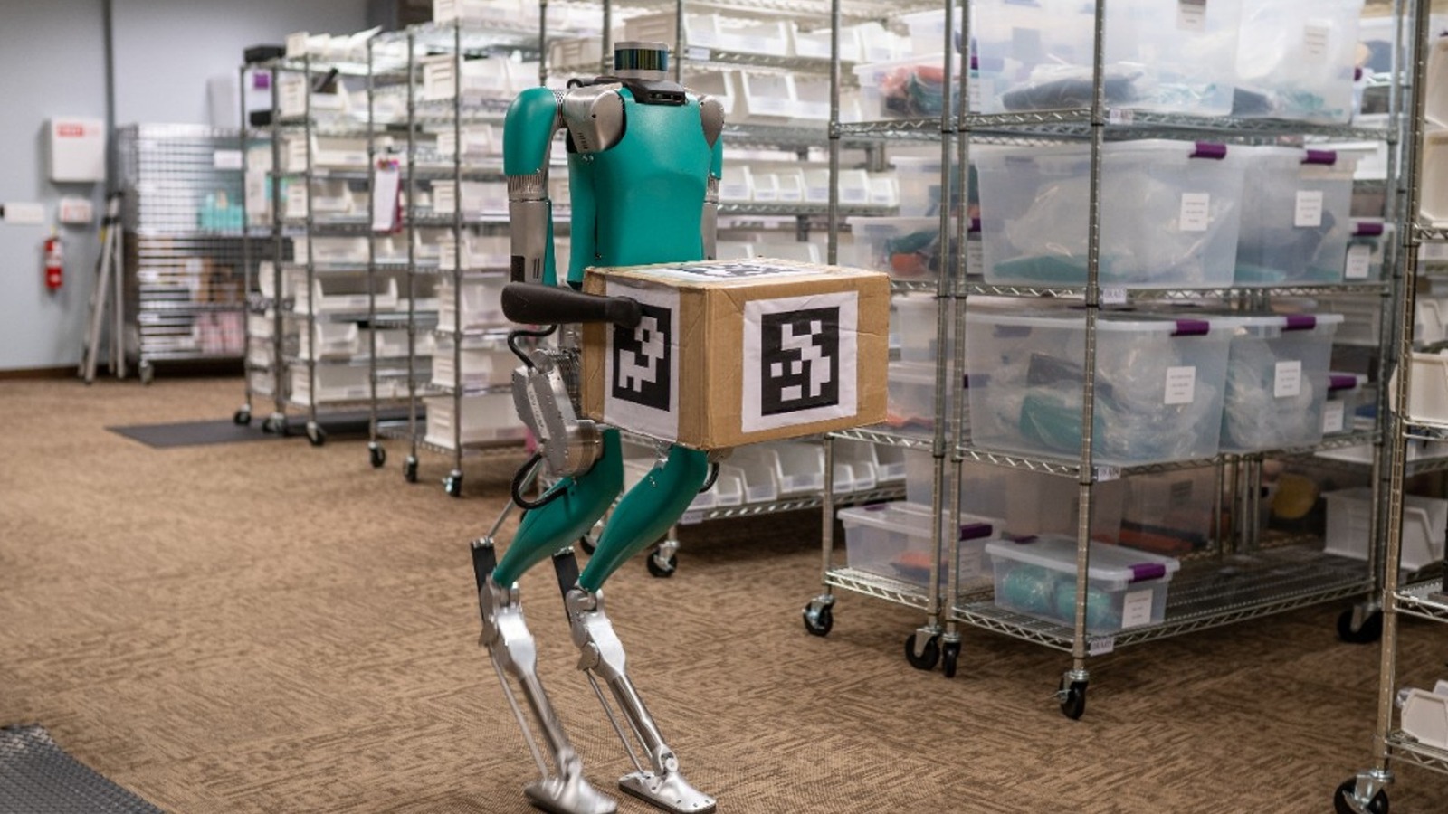 چه اتفاقی برای ربات تحویل بسته انسان نما فورد افتاده است؟