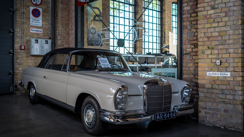 Mercedes-Benz 220SE in garage