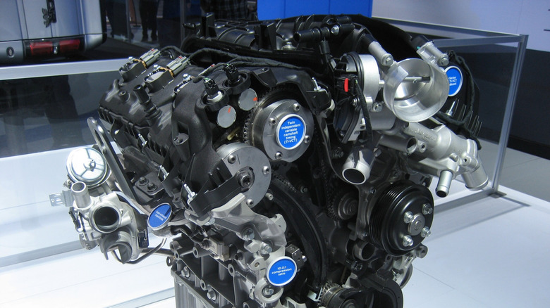 Demo Ford EcoBoost V6 Engine on display