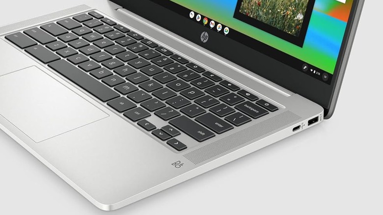 Charging USB-C port on the side of an HP Chromebook