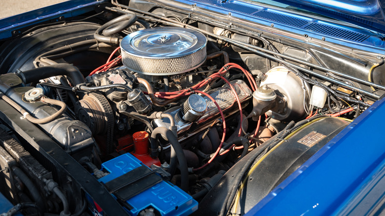 Big block V8 engine under the hood of a Dodge Polara