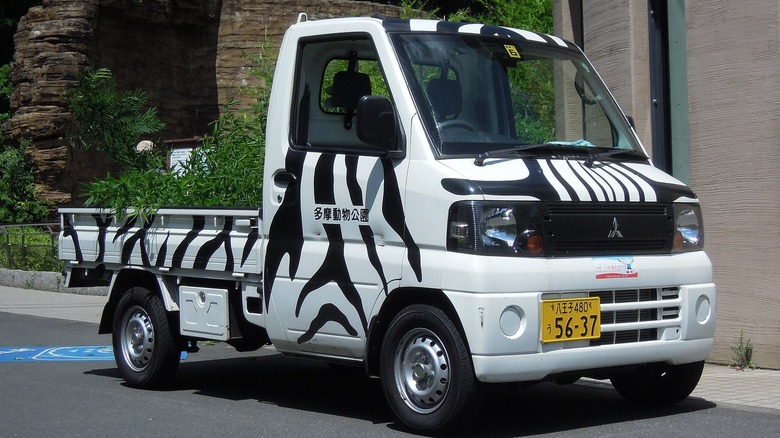 Mitsubishi Kei truck