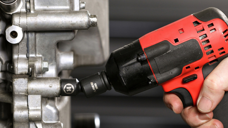 Swivel impact socket on drill