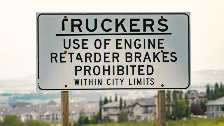 A sign prohibiting engine braking