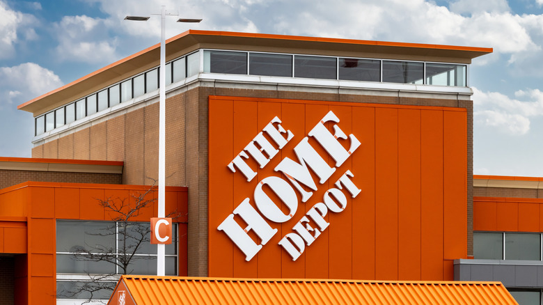 The storefront and sign of Canadian division of Home Depot lumberyard and home improvements store in Markham, looking like a big box.
