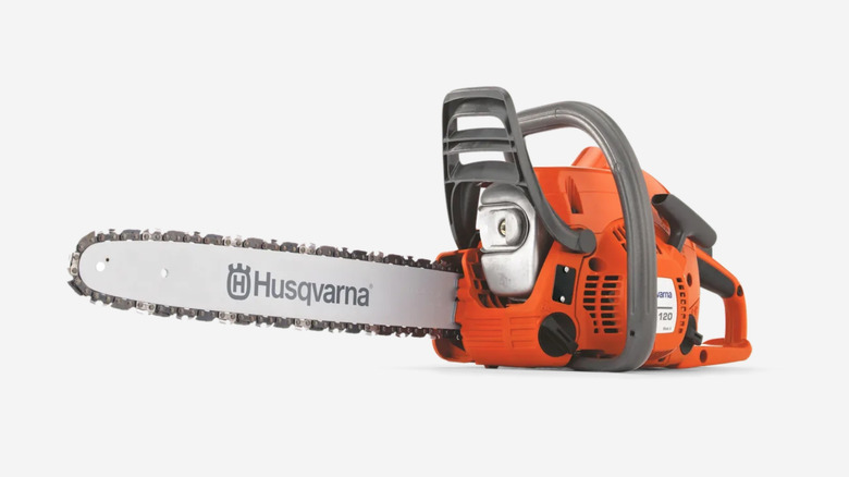 Picture showing a Husqvarna chainsaw