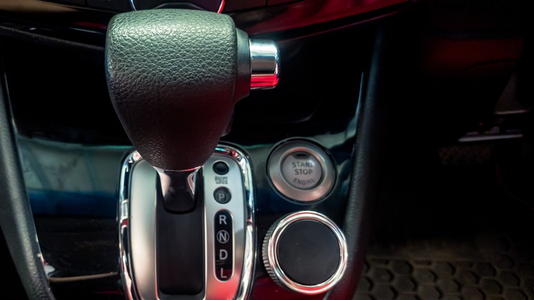 Automatic gearbox shift lever