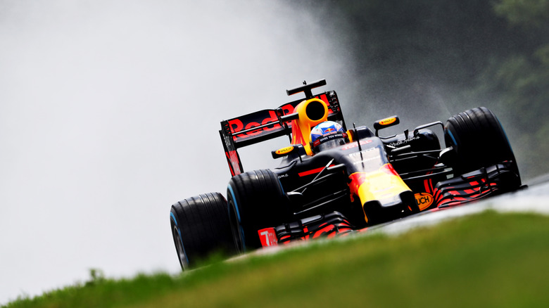 Daniel Ricciardo on track during the rain-affected 2016 Hungarian Grand Prix