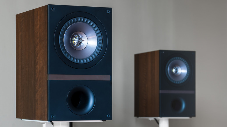 Close up of hi-fi bookshelf speakers on stands