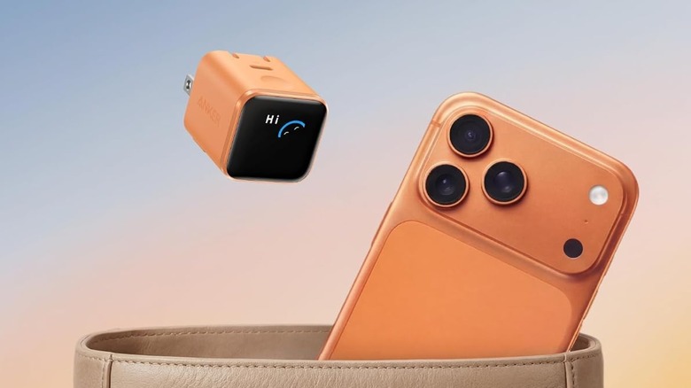 Anker Nano Smart Display with iPhone 17