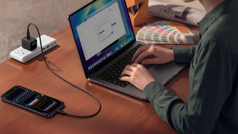 person using Anker Nano 45W