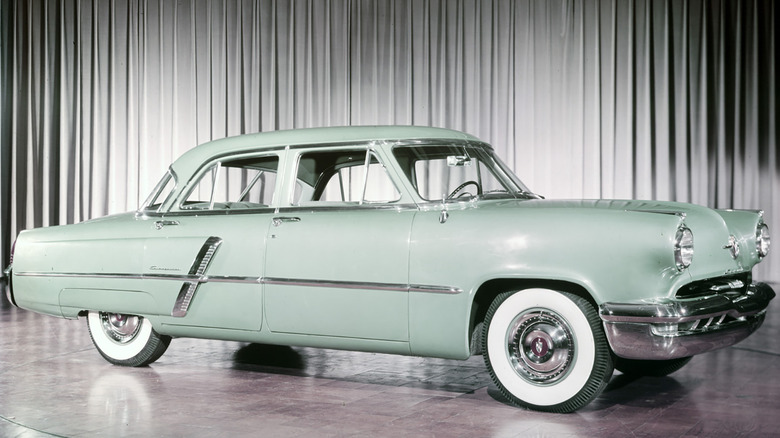 1952 Lincoln Cosmopolitan