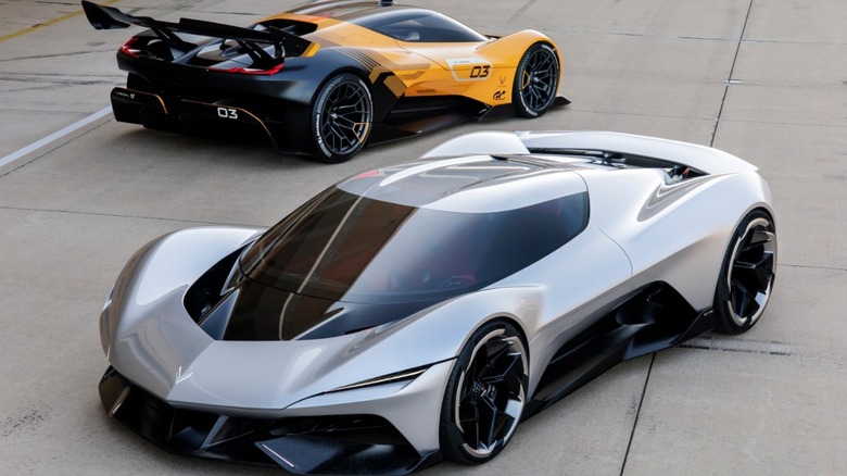 Chevrolet Corvette CX and CX.R VGT concept cars parked
