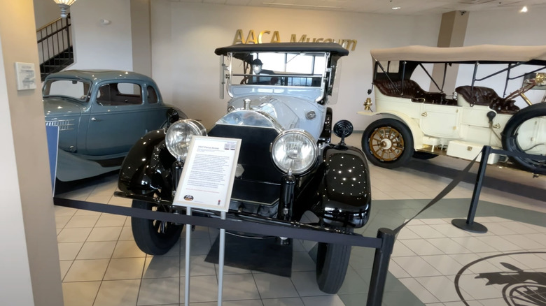 1917 Pierce-Arrow 7 Passenger on display at a museum, front view