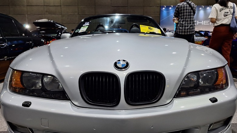 Front view of BMW Z3 on display at indoor auto show