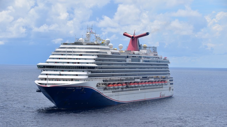 Front view of the Carnival cruise ship turning during the bright sky