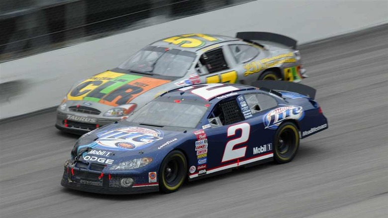 2003 Generation-4 NASCAR stock cars racing, equipped with 4-speed manual transmissions