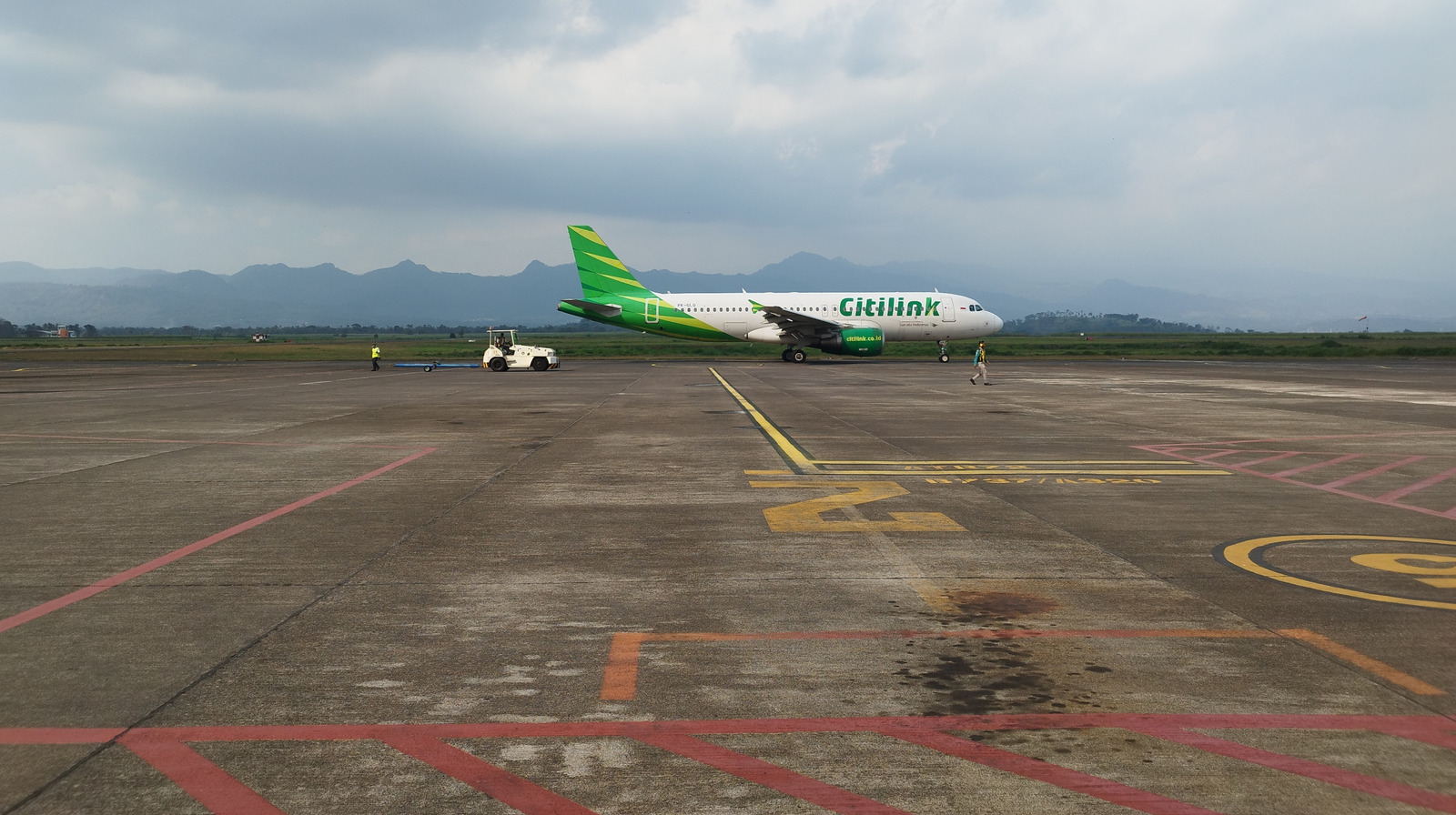 What Makes Airport Runway Pavement So Different From Everyday Roads?