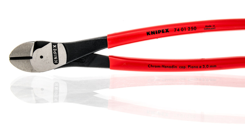 Knipex cutting piers with red handle
