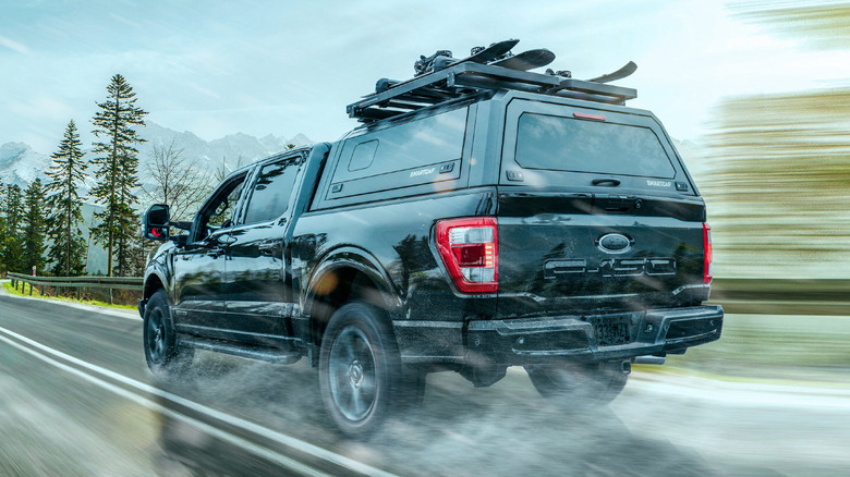 Ford F-150 with a SmartCap Evo Sport topper