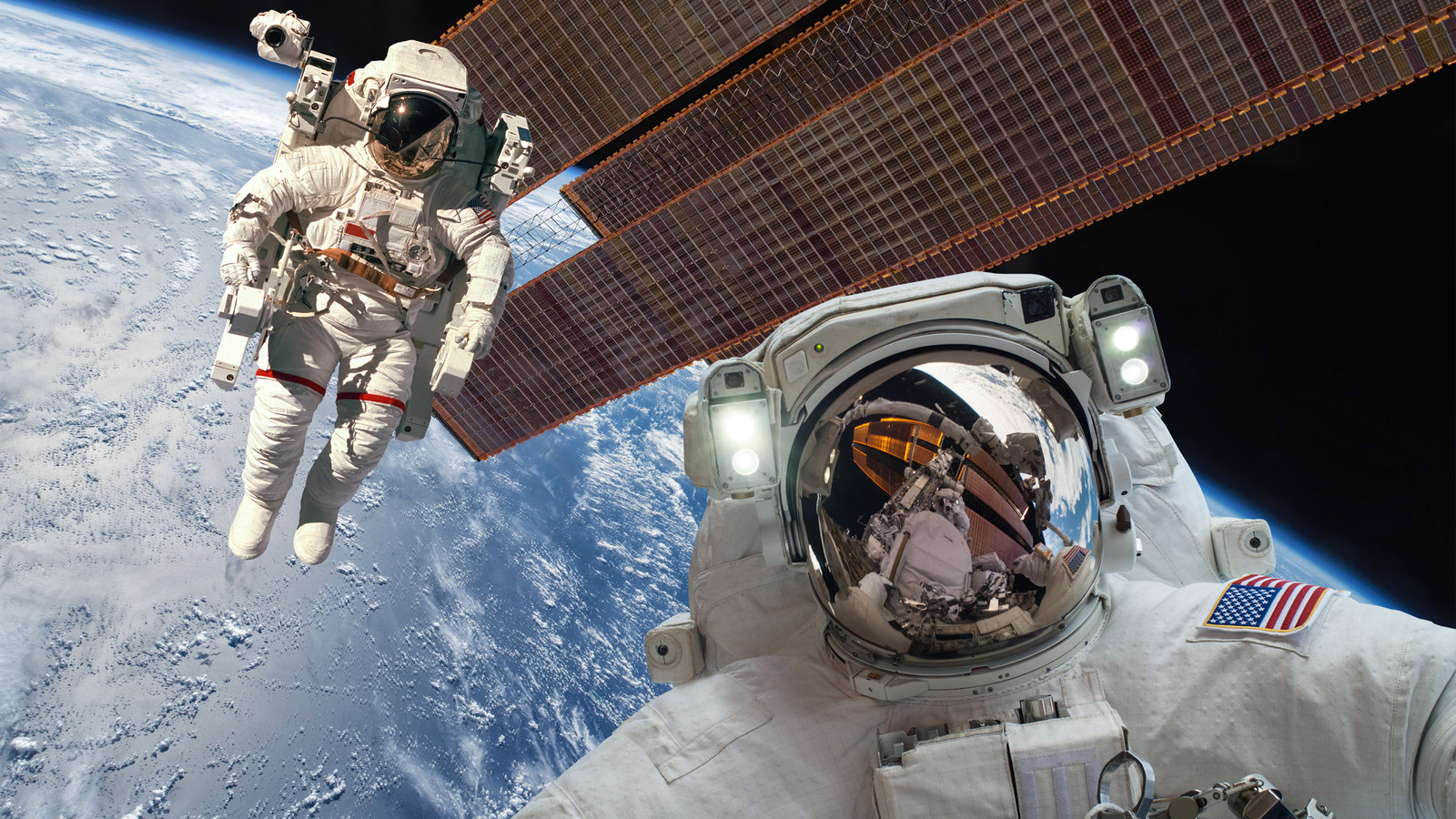 what-space-smells-like-according-to-astronauts