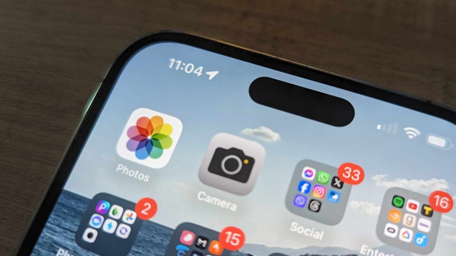 What The Arrow At The Top Of Your IPhone Means And Why You Need To Know what-the-arrow-at-the-top-of-your-iphone-means-and-why-you-need-to-know