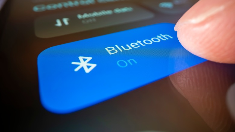 Bluetooth button in the quick settings section