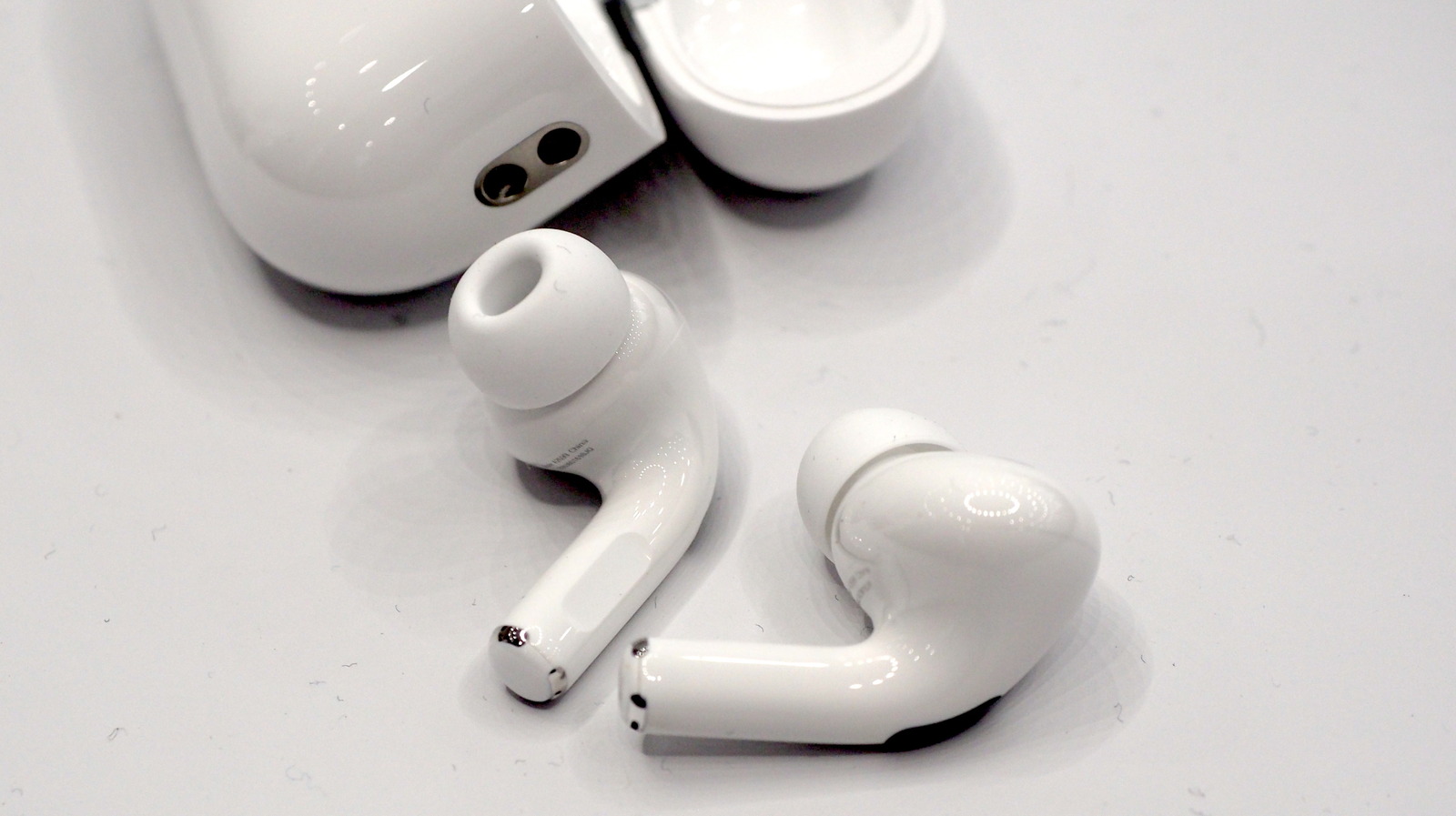 what-to-do-when-one-of-your-airpods-isn-t-working