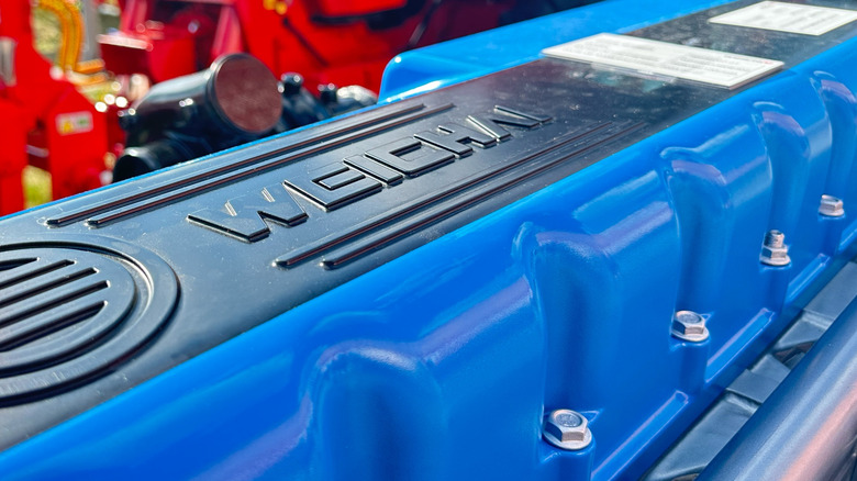 Close-up of Weichai logo on a diesel engine valve cover