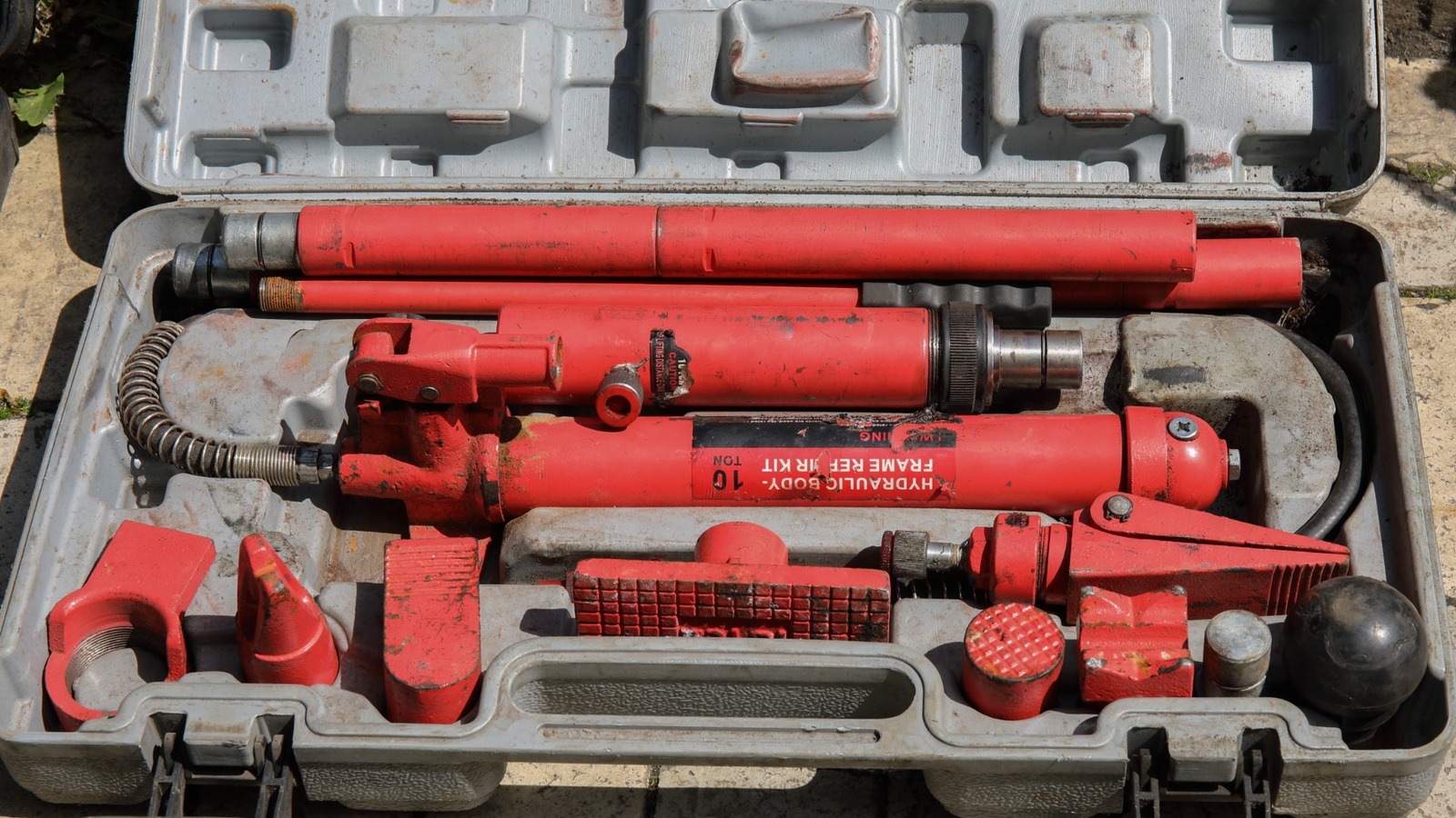 What Type Of Tool Is A Porta Power And How Do You Use It?