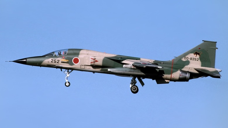 A Mitsubishi F-1 of the JASDF landing at Misawa Air Base
