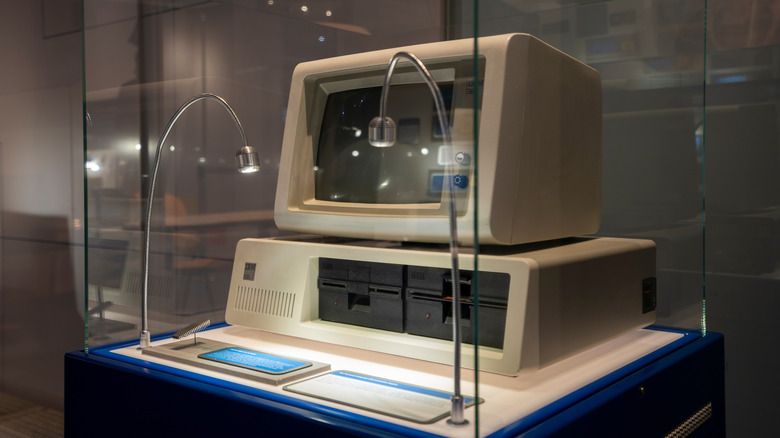 The 1981 IBM Personal Computer presented in a glass case.