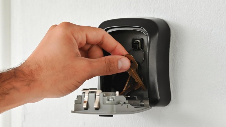 Iron Lock key holder