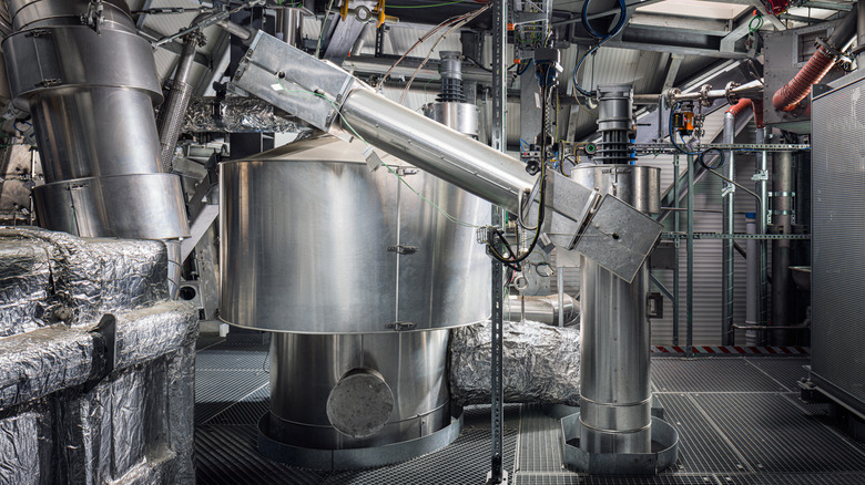 View of Synhelion's proprietary thermal energy storage and thermochemical reactor at plant DAWN.