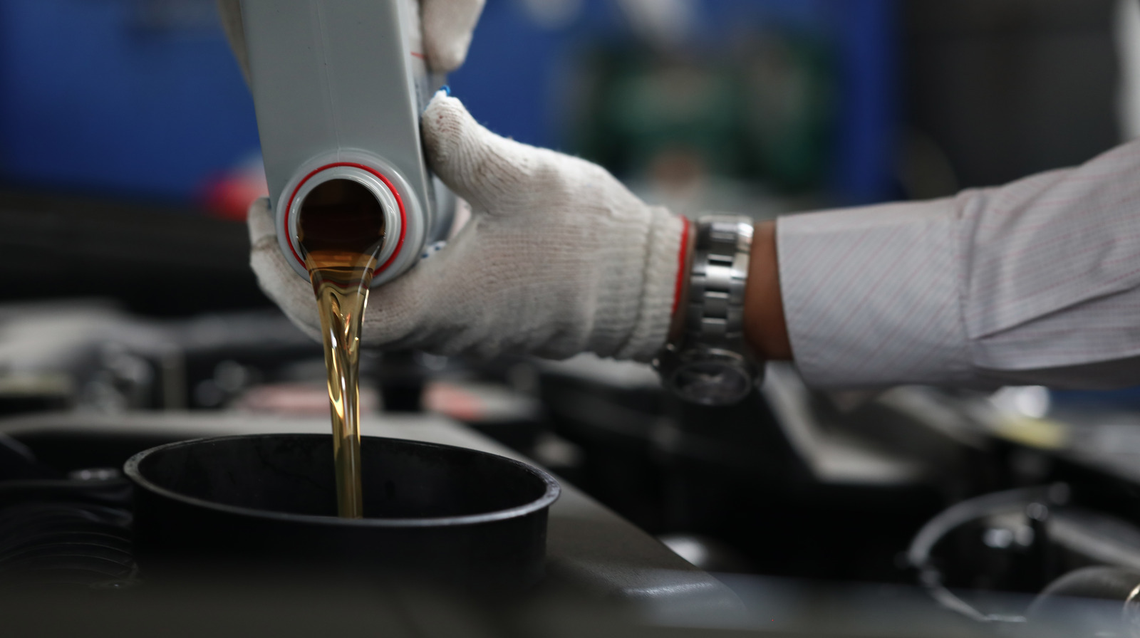 What You'll Need Before Changing The Transmission Fluid On Your Vehicle